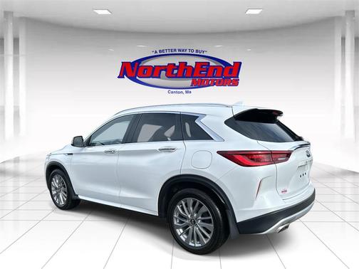 2023 INFINITI QX50 LUXE