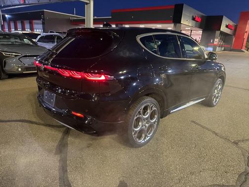 2024 Alfa Romeo Tonale Ti EAWD