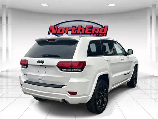 2022 Jeep Grand Cherokee Laredo