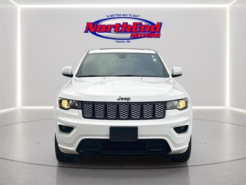 2022 Jeep Grand Cherokee Laredo