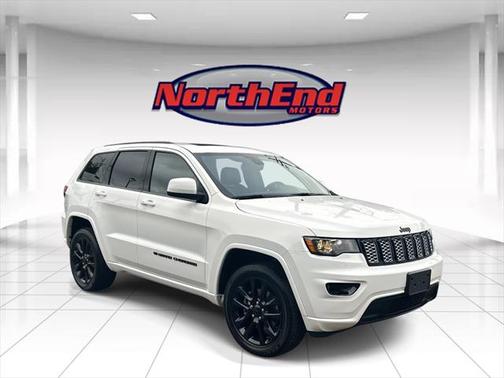 2022 Jeep Grand Cherokee Laredo