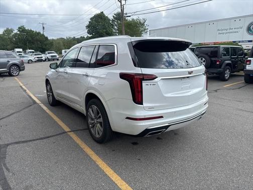 2022 Cadillac XT6 Premium Luxury AWD