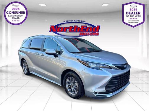 2024 Toyota Sienna XLE