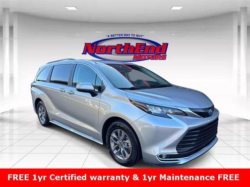 2024 Toyota Sienna XLE 8 Passenger