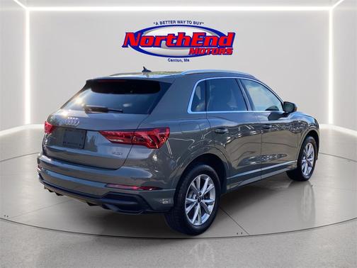 2021 Audi Q3 45 S line Premium