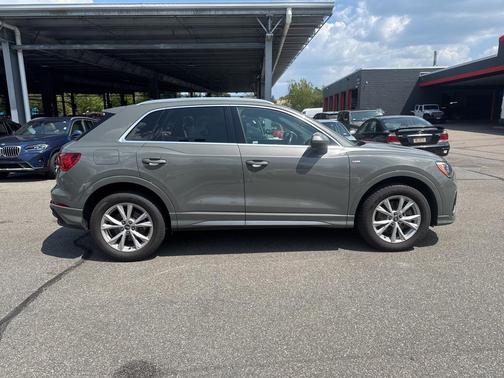 2021 Audi Q3 45 S line Premium