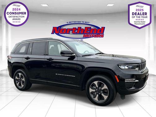 Diamond Black Crystal Pearlcoat 2024 Jeep Grand Cherokee 4xe Base