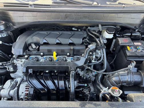 Onyx Black 2025 Hyundai VENUE SEL