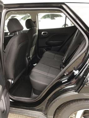 Onyx Black 2025 Hyundai VENUE SEL