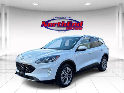 Oxford White 2022 Ford Escape SEL