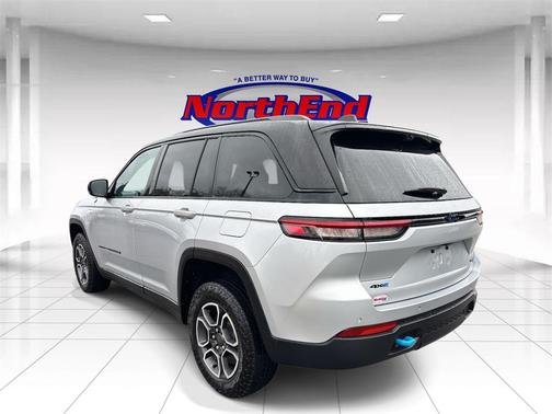 2023 Jeep Grand Cherokee 4xe Trailhawk