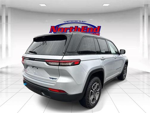 2023 Jeep Grand Cherokee 4xe Trailhawk