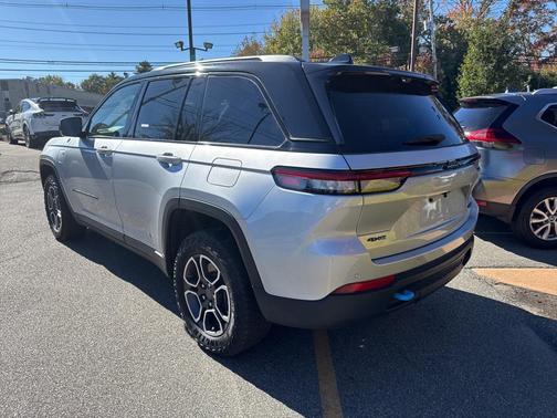 2023 Jeep Grand Cherokee 4xe Trailhawk
