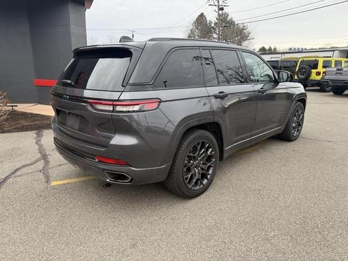 2023 Jeep Grand Cherokee 4xe Summit
