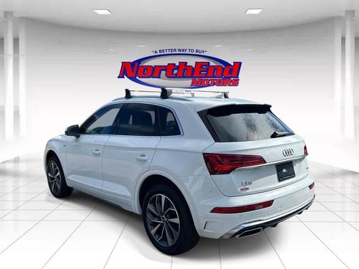 Ibis White 2022 Audi Q5 45 S line Premium Plus