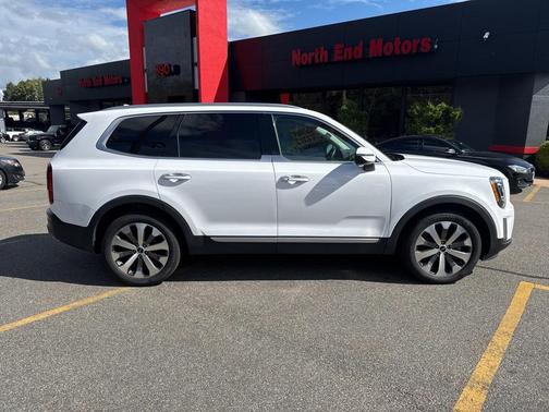2022 Kia Telluride S