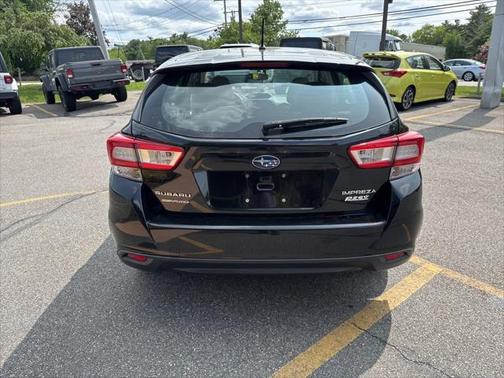 2017 Subaru Impreza 2.0i