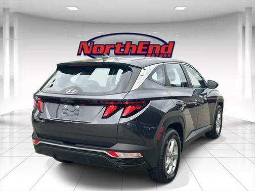 2022 Hyundai TUCSON SE
