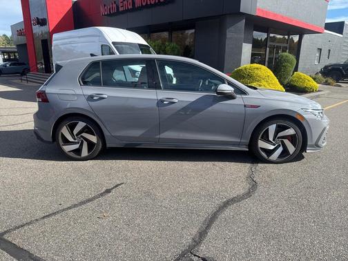 2024 Volkswagen Golf GTI 2.0T S DSG