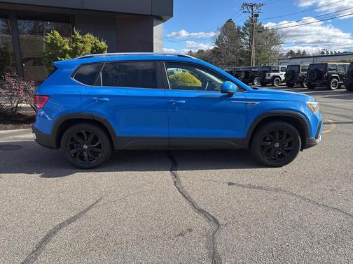 2023 Volkswagen Taos 1.5T SE