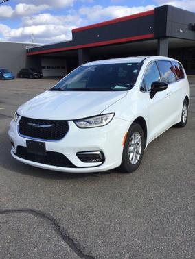 2025 Chrysler Pacifica L