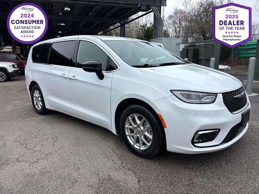 Bright White Clearcoat 2025 Chrysler Pacifica L