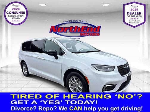 Bright White Clearcoat 2025 Chrysler Pacifica L