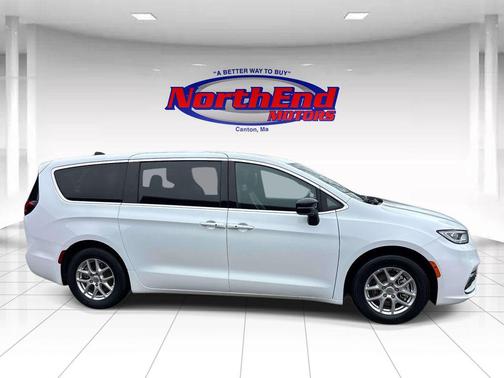 Bright White Clearcoat 2025 Chrysler Pacifica L