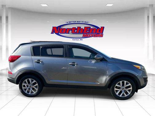 Mineral Silver 2016 Kia Sportage LX