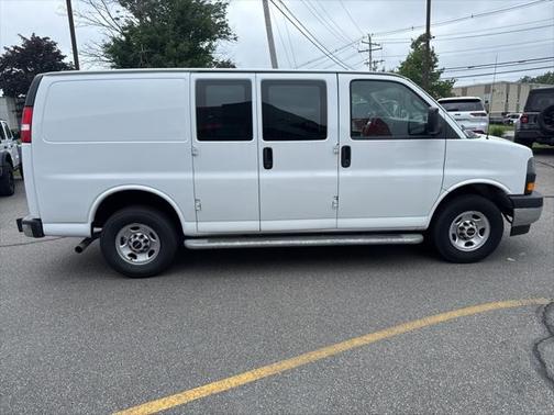 2023 GMC Savana 2500 Work Van
