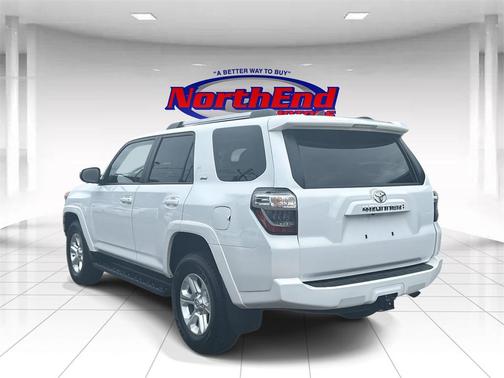 2024 Toyota 4Runner SR5