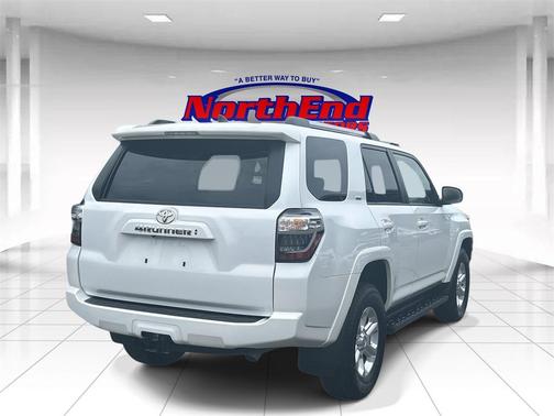 2024 Toyota 4Runner SR5