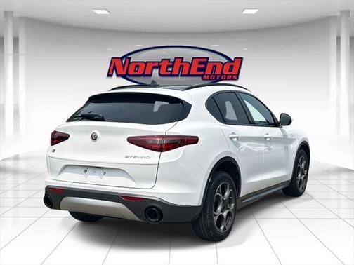 2022 Alfa Romeo Stelvio Ti