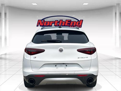 2022 Alfa Romeo Stelvio Ti
