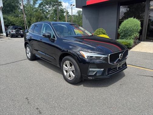 2022 Volvo XC60 B5 Momentum