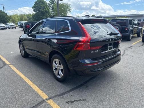 2022 Volvo XC60 B5 Momentum
