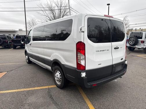 2022 Ford Transit-350 XLT