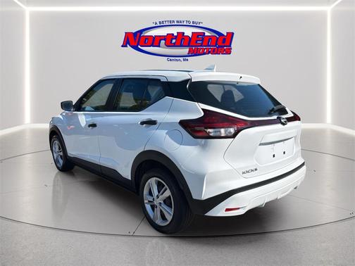2022 Nissan Kicks S