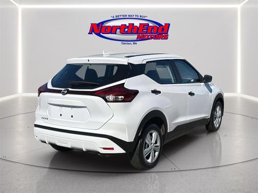 2022 Nissan Kicks S