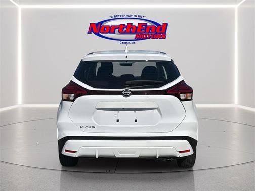 2022 Nissan Kicks S