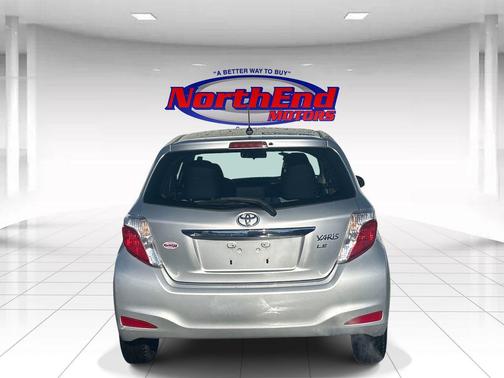 2012 Toyota Yaris LE