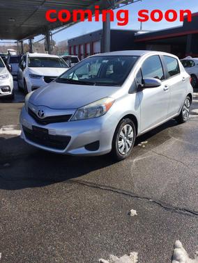 2012 Toyota Yaris LE