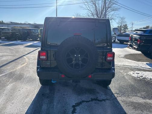 2024 Jeep Wrangler 4xe Willys