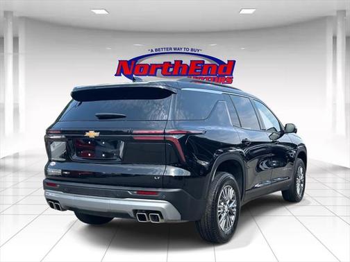 2024 Chevrolet Traverse LT