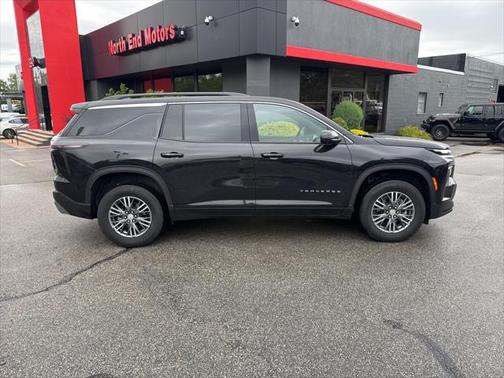 2024 Chevrolet Traverse LT