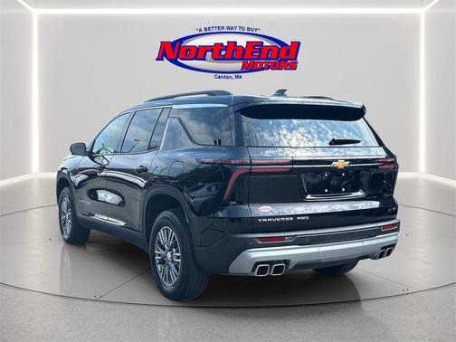 2024 Chevrolet Traverse LT