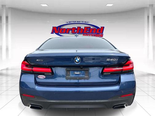 Phytonic Blue Metallic 2022 BMW 540 i xDrive