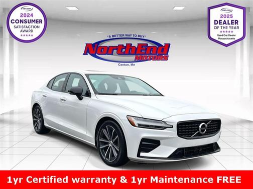 2022 Volvo S60 T5 Momentum