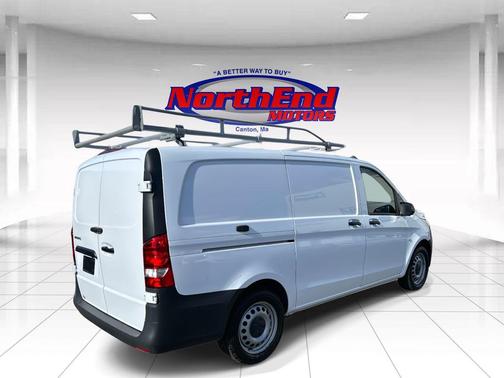 2023 Mercedes-Benz Metris Base