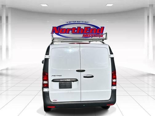 2023 Mercedes-Benz Metris Base
